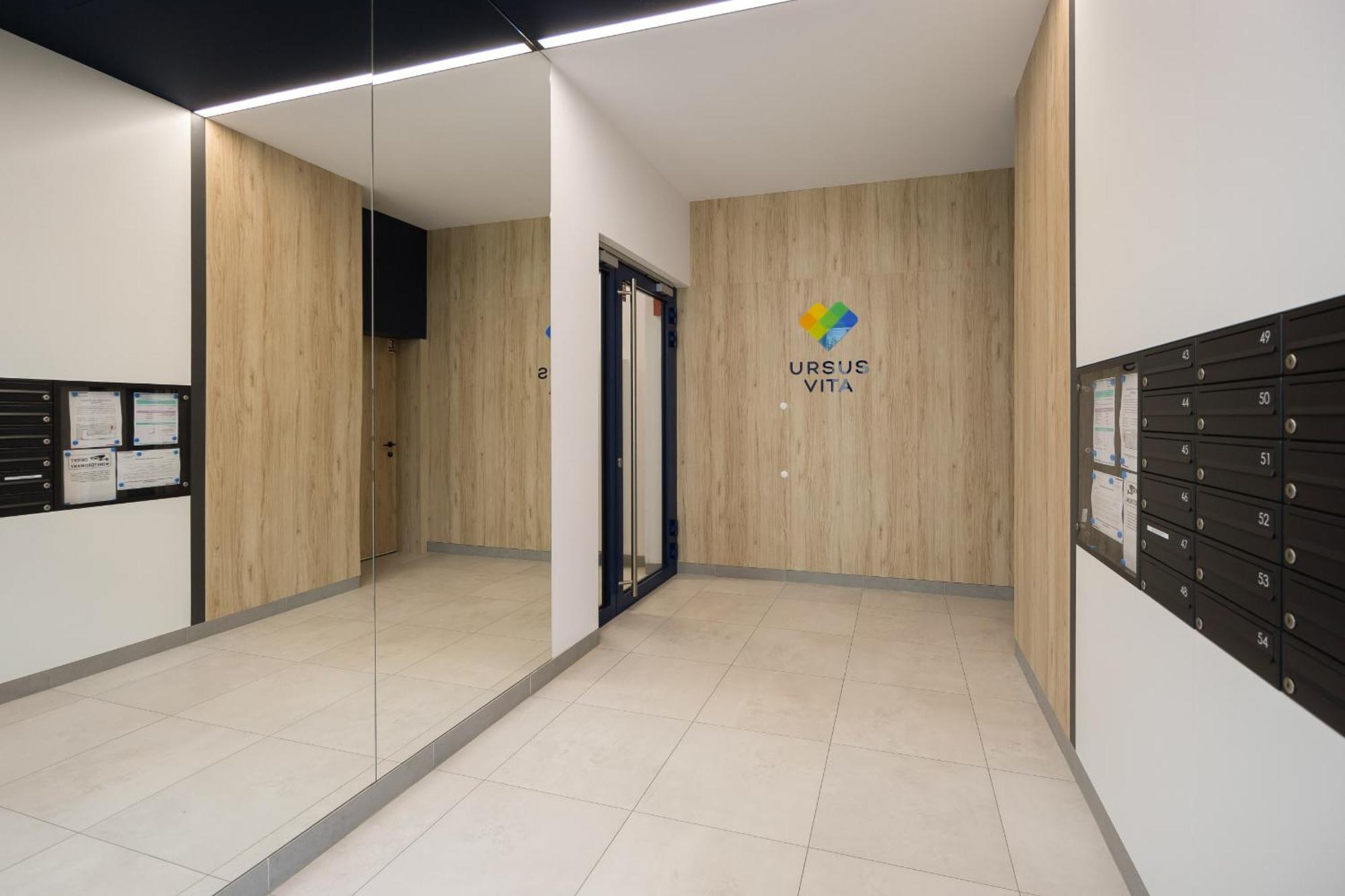 Stylish Apartments With Parking By Noclegi Renters Varsovia Exterior foto