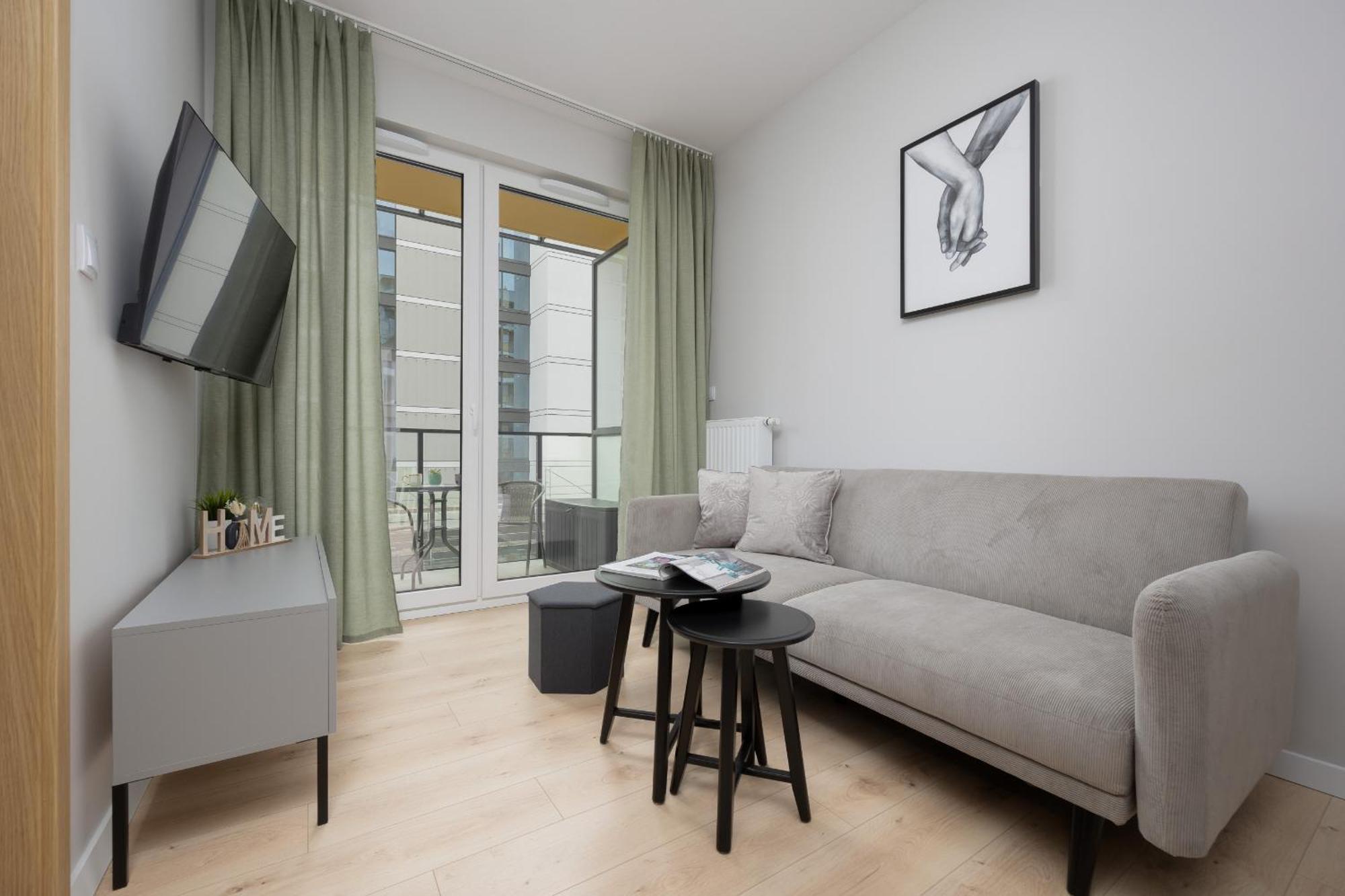 Stylish Apartments With Parking By Noclegi Renters Varsovia Exterior foto