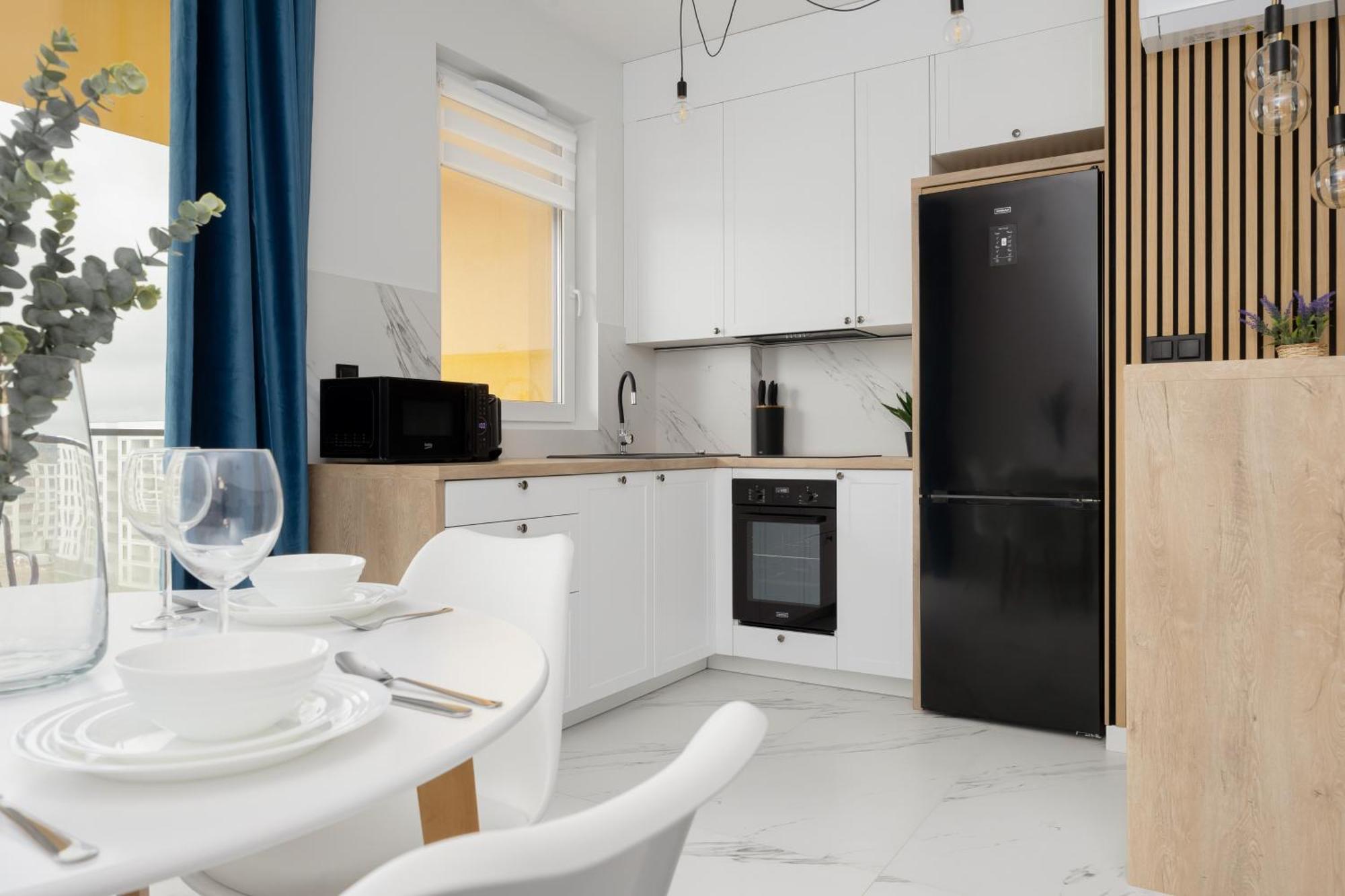 Stylish Apartments With Parking By Noclegi Renters Varsovia Exterior foto